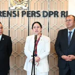Ketua DPR RI Puan Maharani saat melakukan konfrensi pers