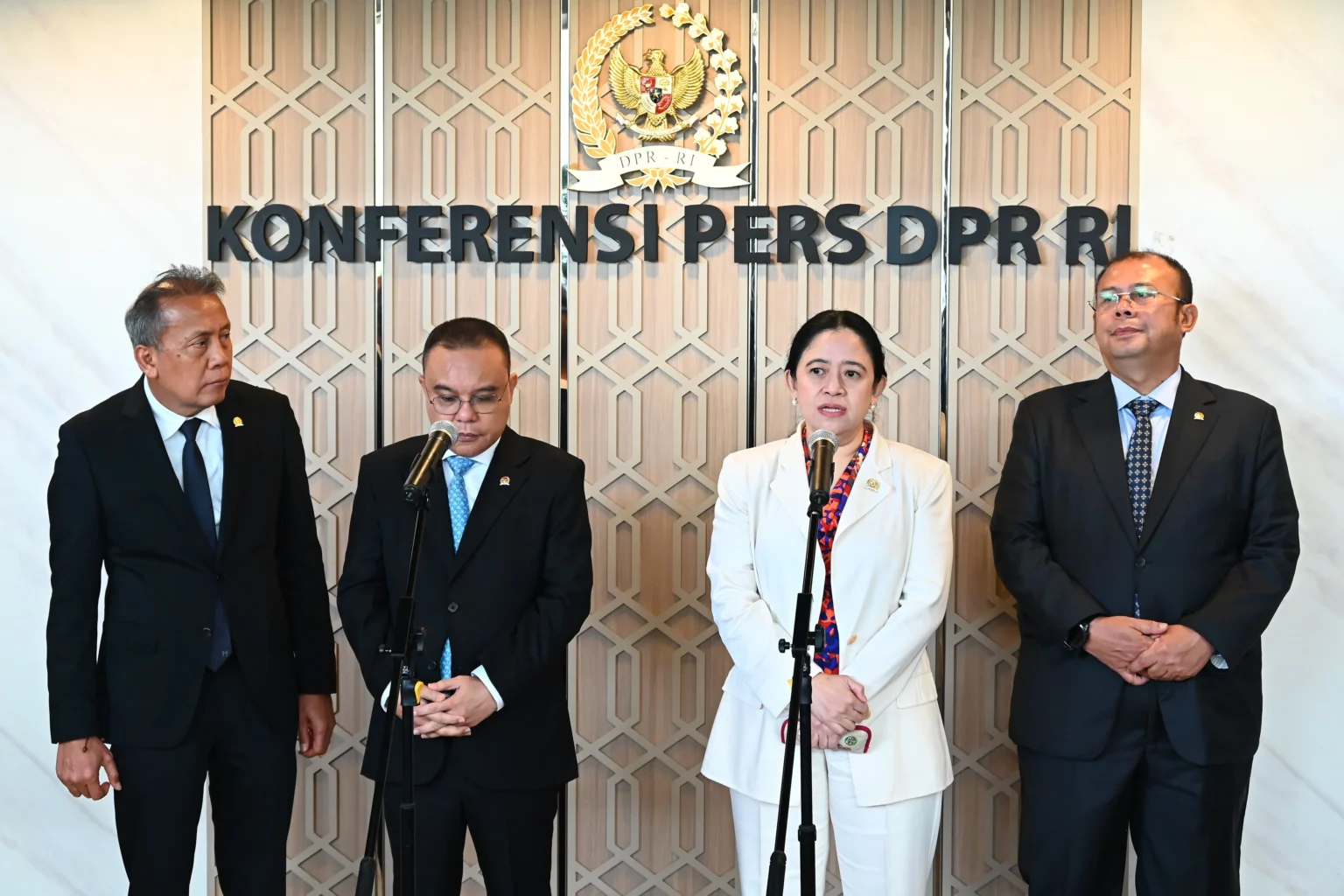 Ketua DPR RI Puan Maharani saat melakukan konfrensi pers