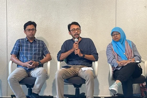 Koalisi Sipil untuk Reformasi Kepolisian menuntut Presiden Prabowo untuk mengumumkan hasil kerja Komisi Reformasi Polri.