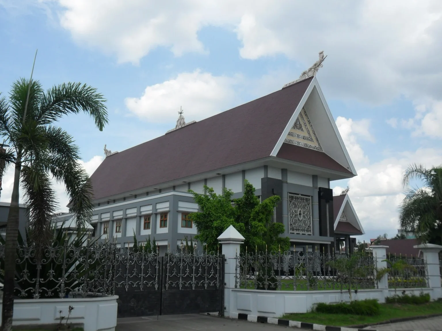 Rumah Dinas Gubernur Kalimantan Timur