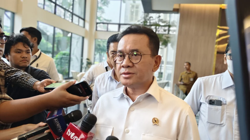 Menteri Perdagangan Budi Santoso di kantor Kementerian Koordinator Perekonomian. (sumber: Owrite/Anisa Aulia)