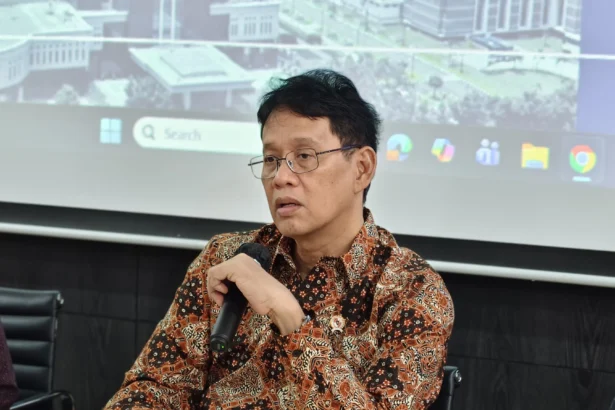 Menteri Keuangan Purbaya Yudhi Sadewa menjawab terkait dampak kenaikan BBM nonsubsidi. (Sumber: Owrite/Anisa Aulia)