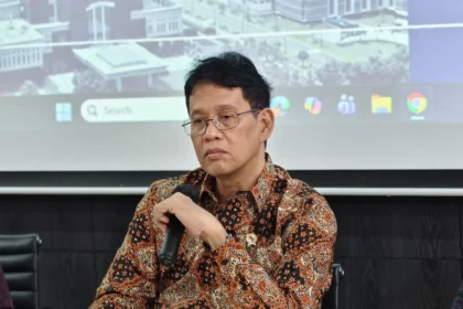 Menteri Keuangan Purbaya Yudhi Sadewa menjelaskan soal tawaran utang Bank Dunia dan IMF.