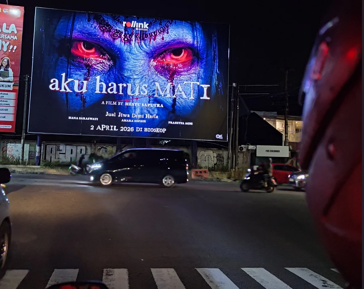 Baliho Film “Aku Harus Mati” Tuai Sorotan