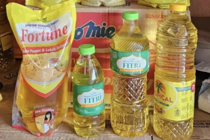 Deretan minyak goreng. (sumber: Shopee)