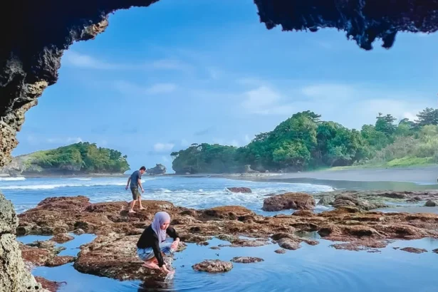 Pantai Madasari Pangandaran