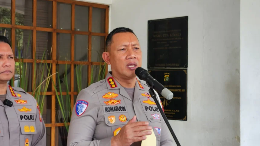 Dirlantas Polda Metro Jaya, Kombes Pol Komarudin.