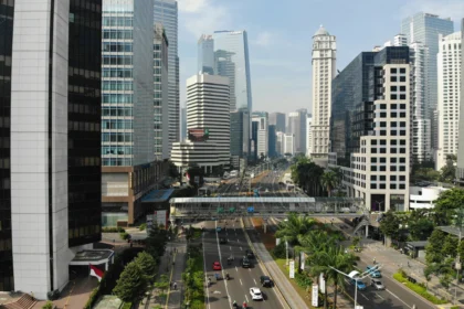 Dedung-gedung di Jakarta, Indonesia. (Sumber: Unsplash/ Afif Ramdhasuma)