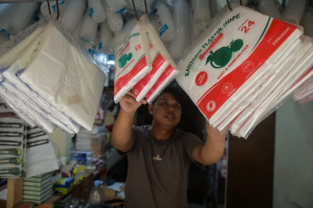 Kantong plastik
