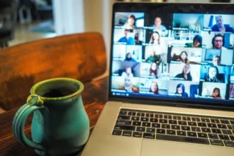 Ilustrasi Work From Home (WFH). (Sumber: Unsplash/Chris Montgomery)