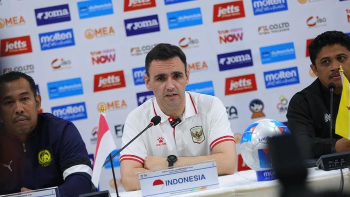 Pelatih Hector Souto