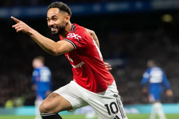 Manchester United sukses meraih kemenangan penting pada pekan ke-33 Premier League usai menaklukkan Chelsea FC dengan skor tipis 1-0 lewat gol Matheus Cunha. (Sumber: Instagram Man United)