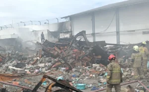 Kebakaran gudang plastik di Jakarta Barat