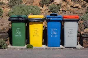 Memilah sampah