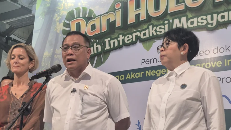 Menteri Lingkungan Hidup/Kepala Badan Pengendalian Lingkungan Hidup, Jumhur Hidayat