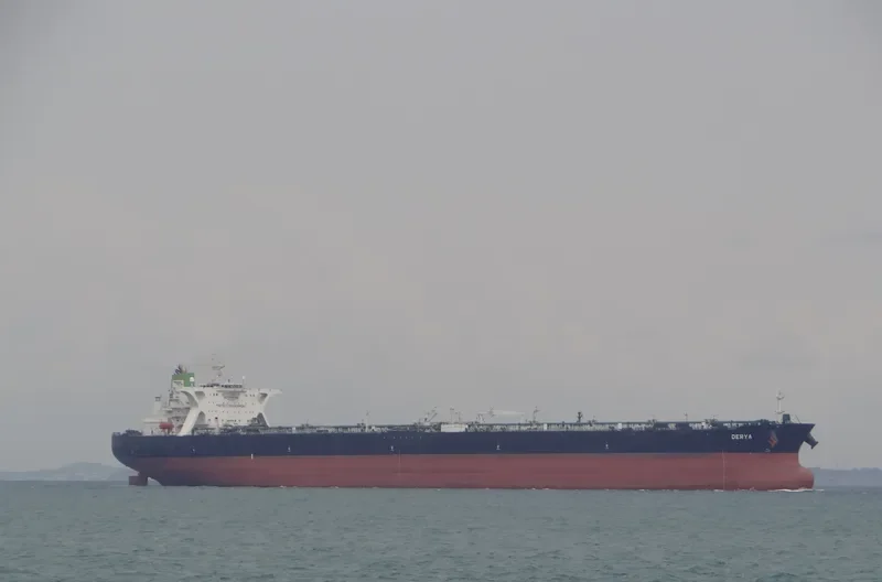 Kapal tanker raksasa Iran