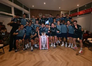 Skuad Arsenal merayakan gelar juara Liga Inggris 2025/2026