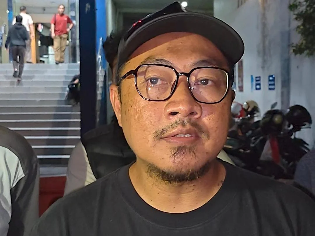 Korban penipuan Hanania Travel, Joko (47) melaporkan dugaan penipuan ke Polda Metro Jaya. (Sumber: Owrite/Rahmat Baihaqi)
