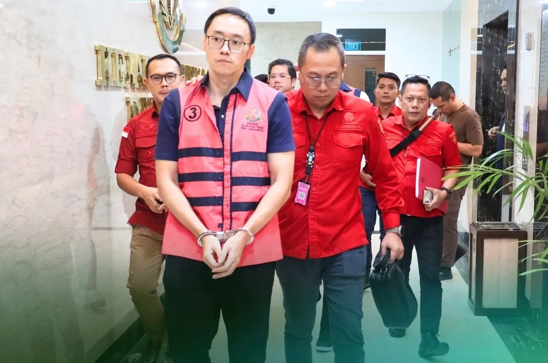 Kejati DK Jakarta menyebut tiga tersangka yakni BAA selaku Direktur Operasional PT LAT sejak 2021 hingga sekarang, BH selaku Direktur Utama PT LAT periode 2015–2022 yang kini menjabat Komisaris PT LAT, serta JB selaku Direktur Utama PT LAT sejak 2024 hingga sekarang.