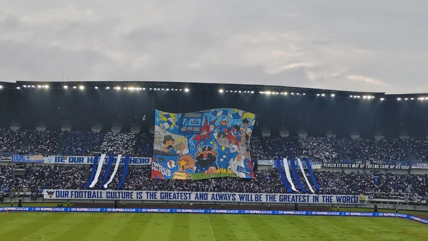 Persib Bandung dan Bobotoh Rayakan Gelar Ketiga Beruntun. (Sumber: Owrite/Hadi Febriansyah)