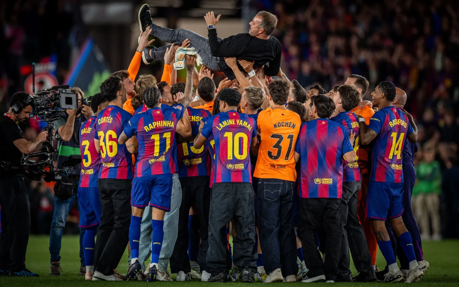 Selebrasi para pemain Barcelona FC usai meraih gelar Liga Spanyol musim 2025/2026