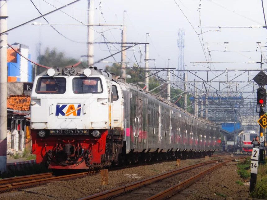 KA Argo Bromo Anggrek