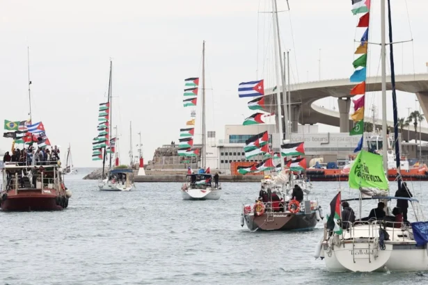 Kapal Global Sumud yang memulai pelayaran dari Barcelona, Spanyol, 12 April 2026.