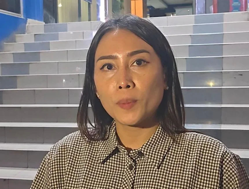 Noer Noviana salah satu korban penipuan umrah melaporkan Hanina Travel ke Polda Metro Jaya.