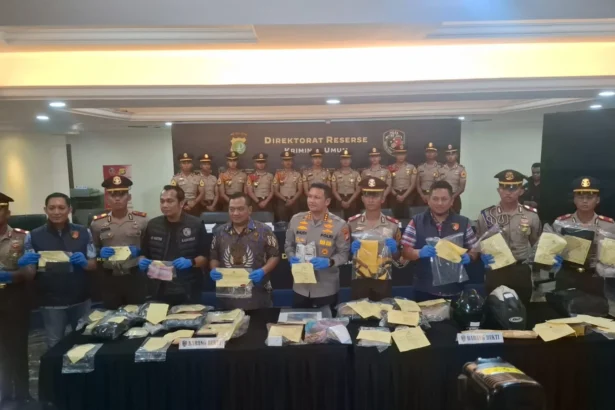 Penampakan barang bukti 171 kasus pencurian dibongkar Polda Metro Jaya.