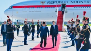 Presiden Republik Indonesia, Prabowo Subianto, tiba di Bandara Orly, Paris, Republik Prancis, pada Selasa, 26 Mei 2026, sekitar pukul 10.00 waktu setempat (WS).