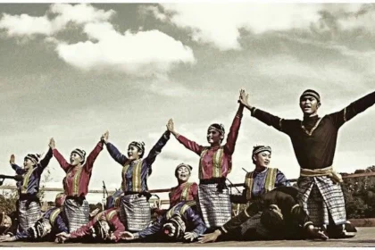 Tari Saman dari Aceh