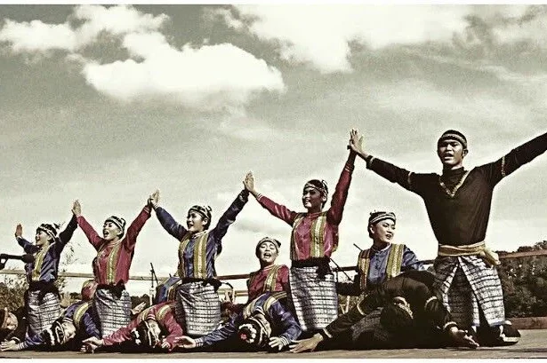 Tari Saman dari Aceh