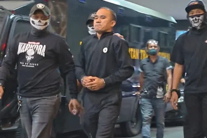 Penampakan Eks Kasat Reserse Narkoba Polres Kutai Barat AKP Deky Jonathan Sasiang bekingan bandar narkoba jaringan Kutai Barat, Ishak. (Foto: owrite/Rahmat Baihaqi)