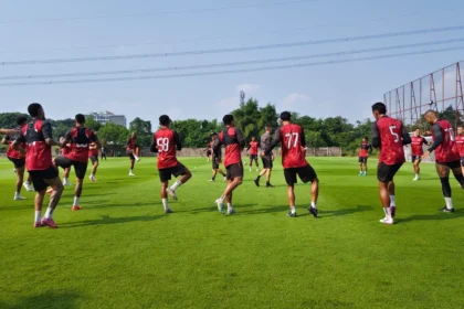 Persija melakukan latihan jelang lawan Persib di Persija Training Ground, Sawangan, Kamis 7 Mei 2026