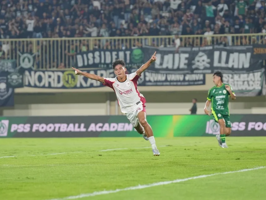 Selebrasi pemain Garudayaksa FC saat berhasil lolos ke Super League usai mengalahkan PSS Sleman