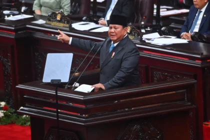 Presiden Prabowo Subianto menyampaikan pidato dalam Rapat Paripurna ke-19 DPR RI Masa Persidangan V Tahun Sidang 2025-2026 di kompleks Parlemen, Jakarta, Rabu (20/5/2026). DPR menggelar rapat paripurna dengan agenda antara lain penyampaian Kerangka Ekonomi Makro dan Pokok-Pokok Kebijakan Fiskal oleh Presiden Prabowo.
