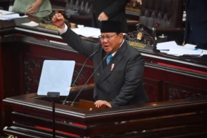 Presiden Prabowo Subianto menyampaikan pidato dalam Rapat Paripurna ke-19 DPR RI Masa Persidangan V Tahun Sidang 2025-2026 di kompleks Parlemen, Jakarta, Rabu (20/5/2026). DPR menggelar rapat paripurna dengan agenda antara lain penyampaian Kerangka Ekonomi Makro dan Pokok-Pokok Kebijakan Fiskal oleh Presiden Prabowo.