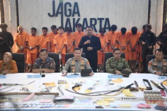 Polda Metro Jaya bersama polres jajaran mengungkap 127 laporan polisi terkait kejahatan jalanan pada periode 1 Mei hingga 22 Mei 2026 serta menetapkan 173 tersangka.