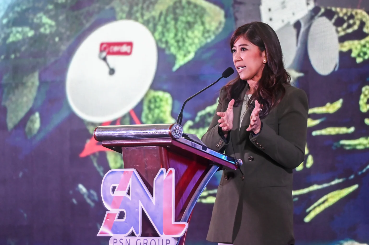 Menteri Komunikasi dan Digital (Menkomdigi) Meutya Hafid menyampaikan sambutan dalam acara Satelit Nusantara Lima Resmi Beroperasi di Jakarta