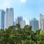Gedung Perkantoran di SCBD Jakarta. (Sumber: Unsplash/Bayu Syaits)