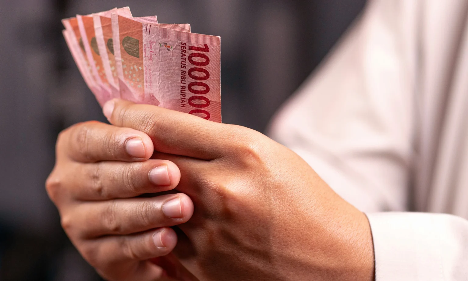 Ilustrasi Uang Rupiah. (Sumber: Unsplash/Defrino Maasy)