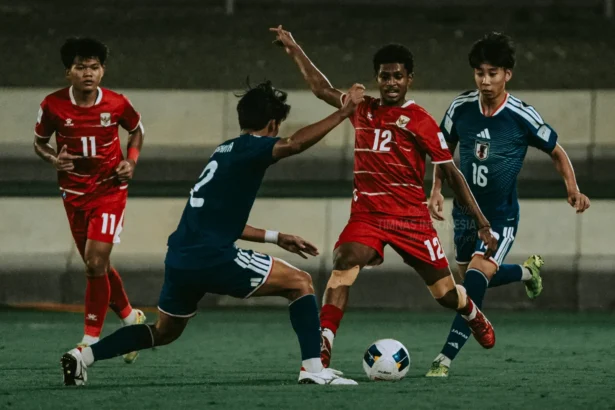 Pertandingan Timnas Indonesia U-17 melawan Jepang U-17 di Piala Asia U-17