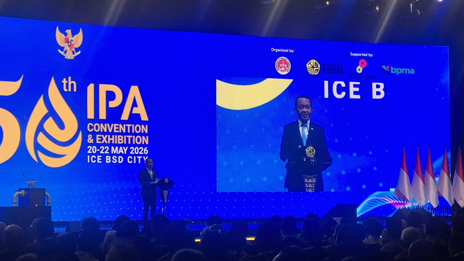 Menteri Energi dan Sumber Daya Mineral (ESDM) Bahlil Lahadalia, dalam dalam Acara The 50th IPA Convention & Exibithion (Convex) di ICE BSD, Tangerang. (Foto: owrite/Iren Natania)