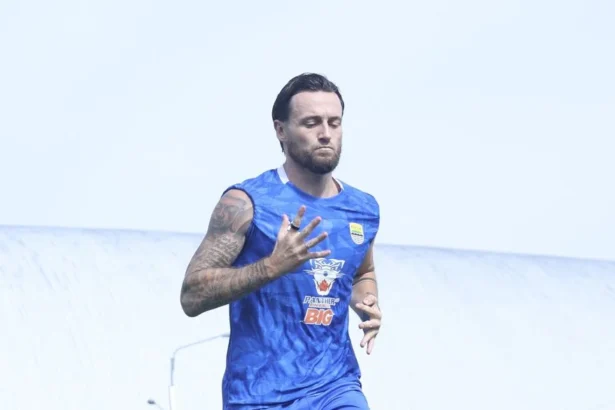 Kapten Persib Bandung, Marc Klok