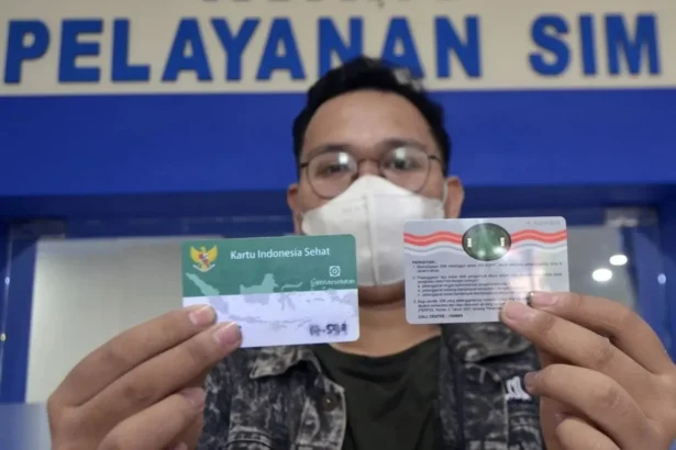 Pelayanan SIM di Lampung. (Sumber: Antara Foto/Ardiansyah)