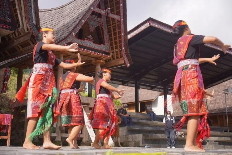 Tari Tor Tor