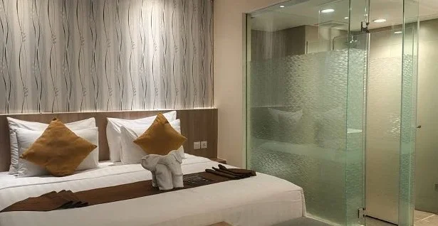Salah satu kamar yang terdapat di Vasaka Hotel
