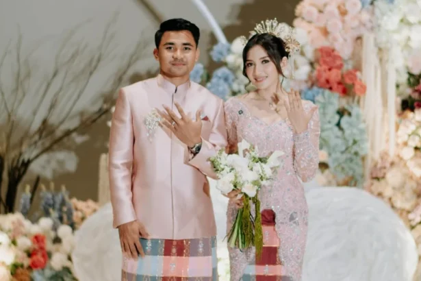 Lamaran Asnawi dan Yuriska