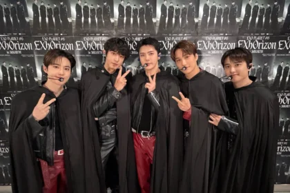Boy Group EXO saat tampil di Jakarta