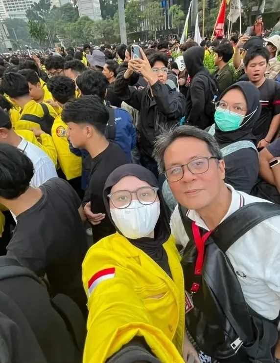 Mantan aktivis 98 temani anak demo